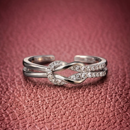 Anillo ajustable con Nudo infinito