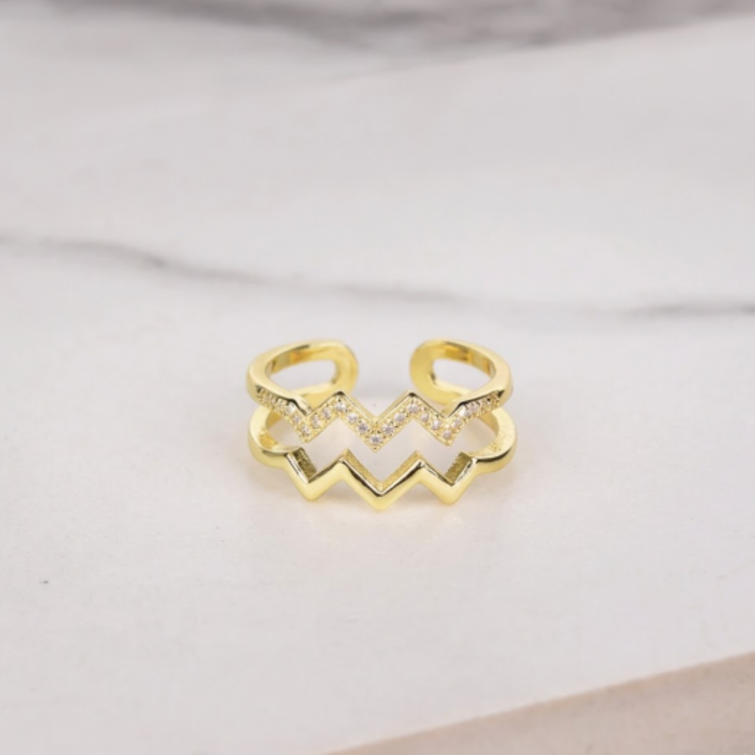 Anillo ajustable con diseño de montaña